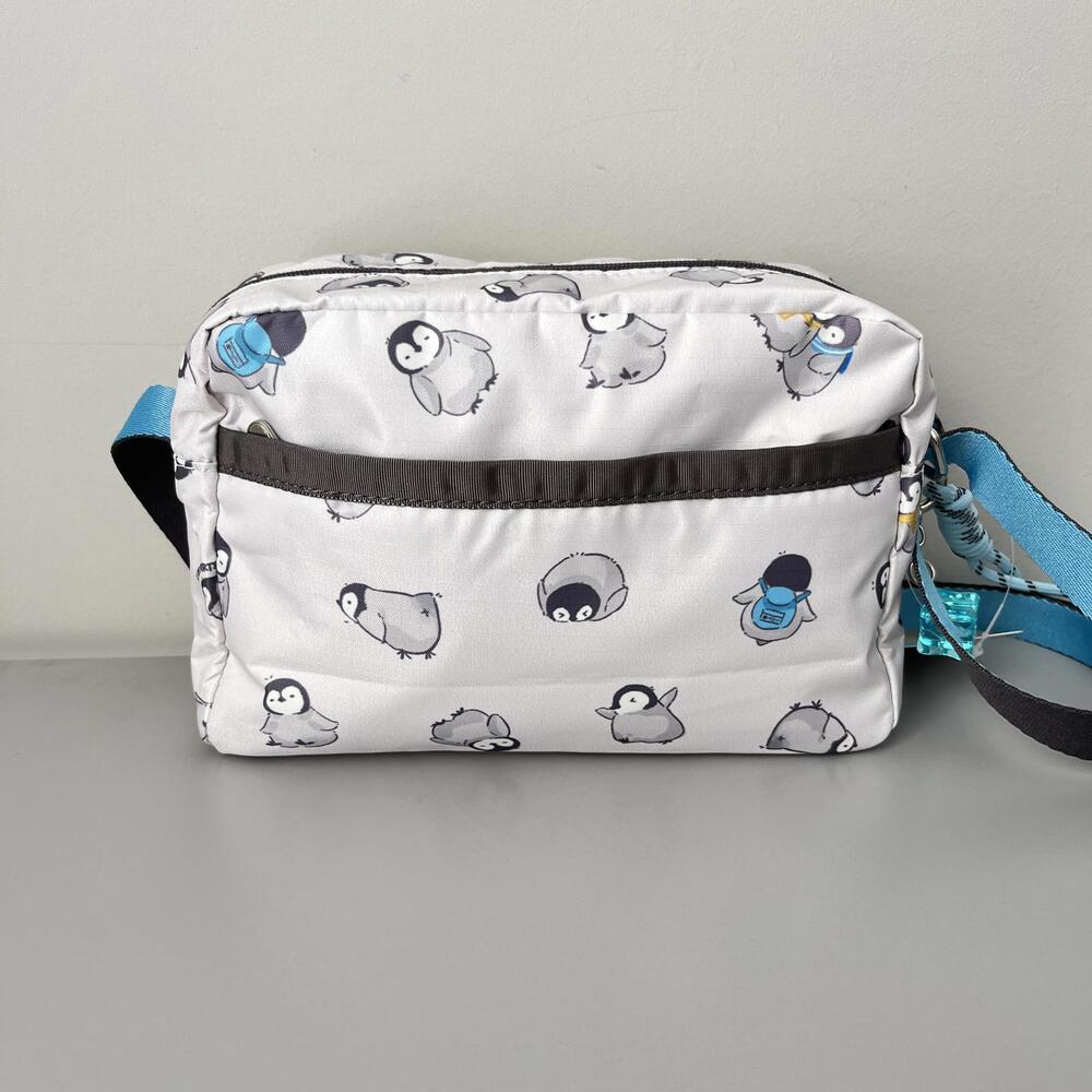 Lesportsac Baby Penguin Daniella Crossbody with Charm NWT - Picture 3 of 5